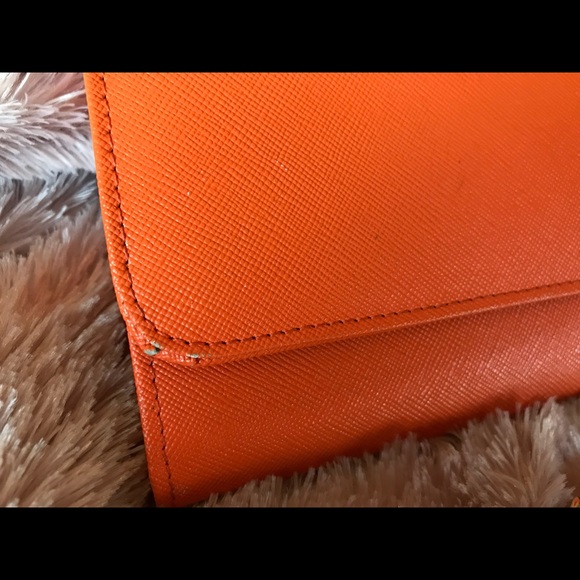 Prada Saffiano Wallet Sold Out Everywhere! - Picture 8 of 8